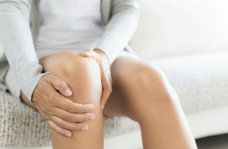 Sevilla What Causes Sudden Knee Pain without Injury?